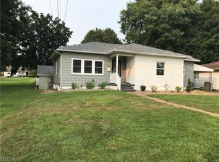 805 39th St, Vienna, WV 26105