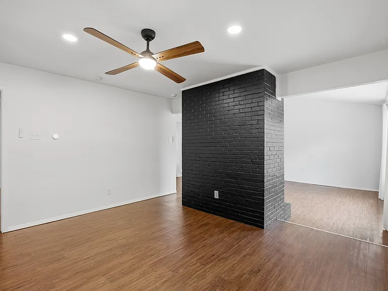 11231 Park Central Pl — Photo 10