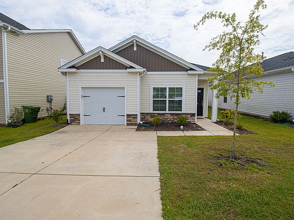 3rd image of 413 Middlebury Ln