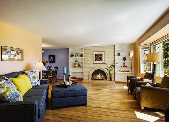 2nd image of 7244 NE 121st Pl