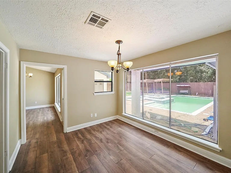 3602 Cobleskill Ct — Photo 17