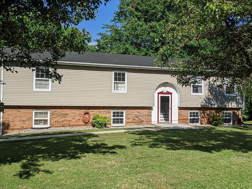 1st image of 1586 Brookdale Ave