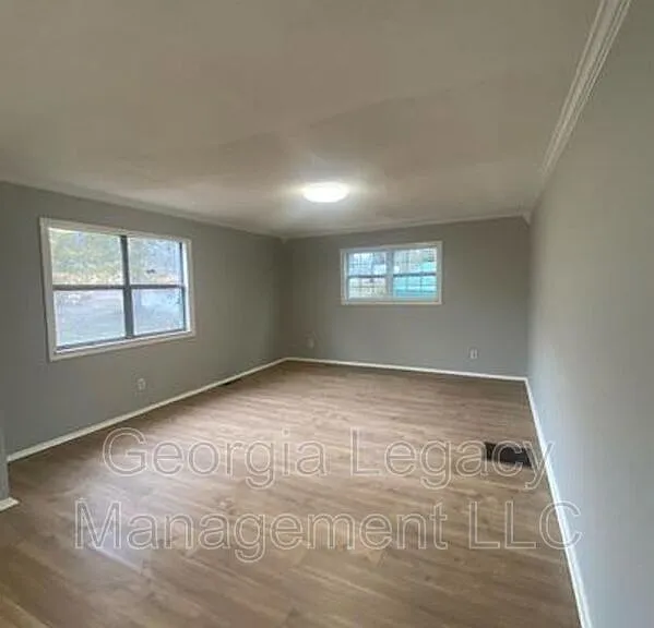 53 Banks Dr #1 — Photo 3