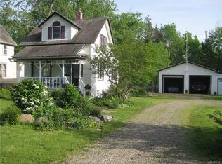 2173 Seneca Rd, Lawtons, NY 14091