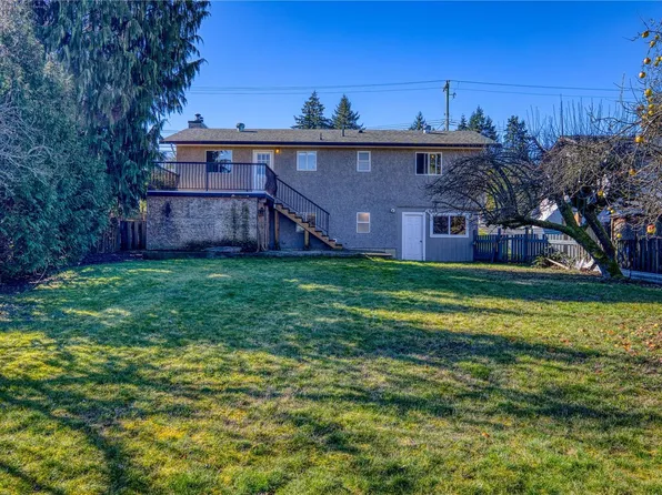 1125 Stillin Dr, Ladysmith, BC V9G 1P2