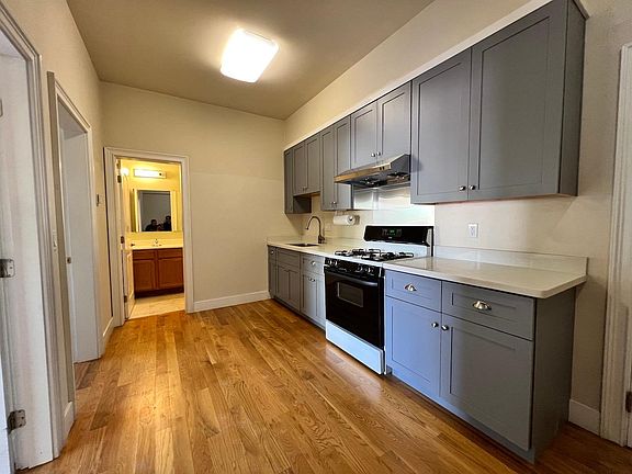 4th image of 228 Sweeny St #A