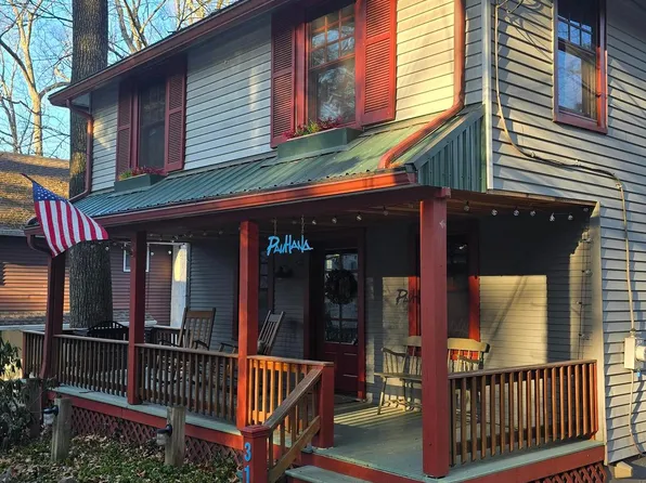 311 1st St, Mount Gretna, PA 17064