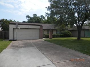 16923 Paint Rock Rd, Friendswood, TX 77546