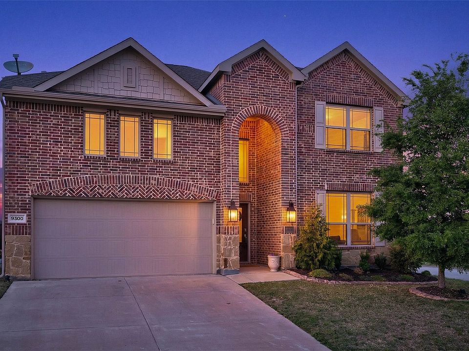 1st image of 9300 Silver Dollar Dr
