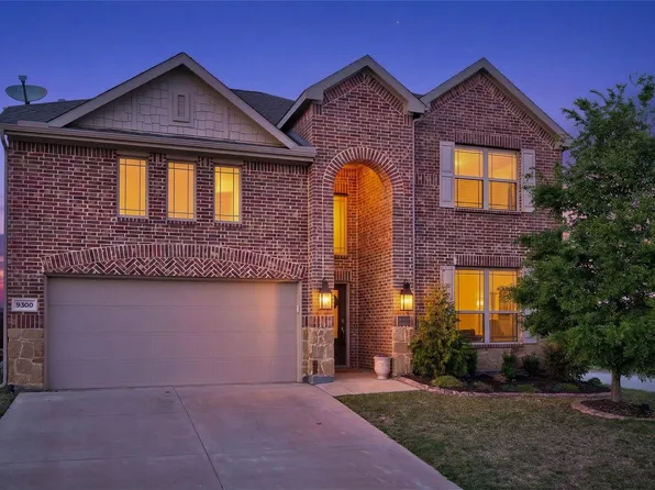 9300 Silver Dollar Dr, Fort Worth, TX 76131