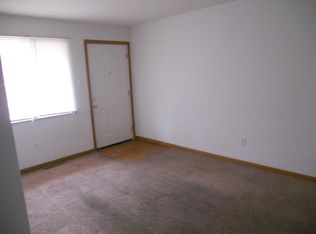 210 N 49th St, Belleville, IL 62226