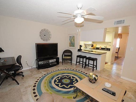 4th image of 179 Seaport Blvd #T38
