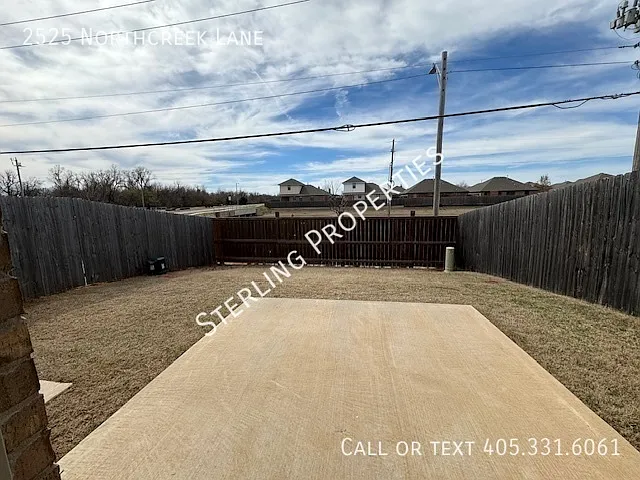 2525 Northcreek Ln — Photo 3