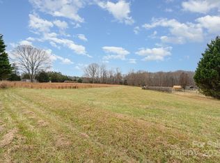 2107 Jenkins Printing Dr, Newton, NC 28658