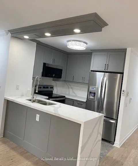 35 Kingsbridge Garden Cir #1008 — Photo 4