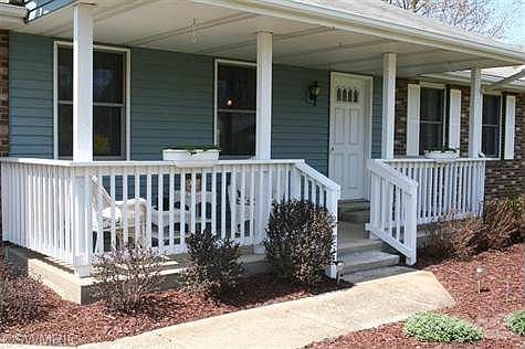 3rd image of 4252 Elizabeth Dr