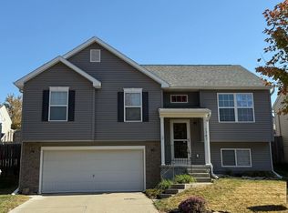 1747 N 207th St, Elkhorn, NE 68022