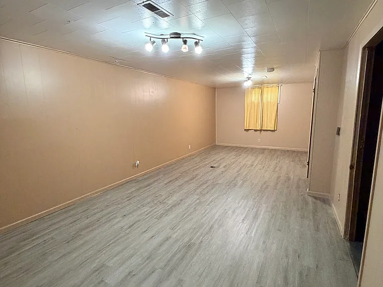 4131 Fillmore Ln — Photo 8