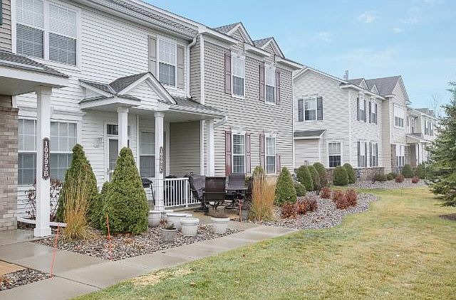 1st image of 10995 Oak Grove Cir Unit C
