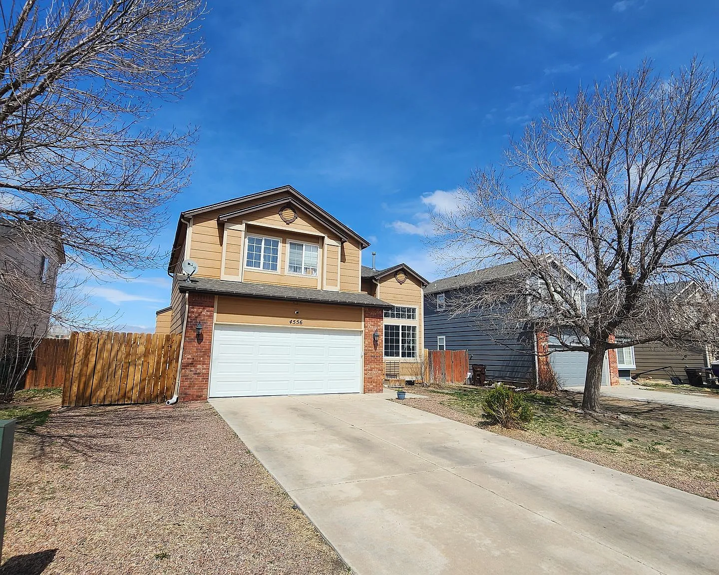 4 bed, 2164 sqft, $2,595 — Photo 2