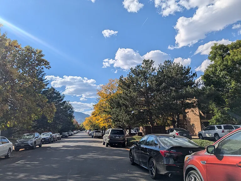 Madison ave and the Flatirons. Great location, close to campus, shopping mall, bus stop, bike & hiking trails