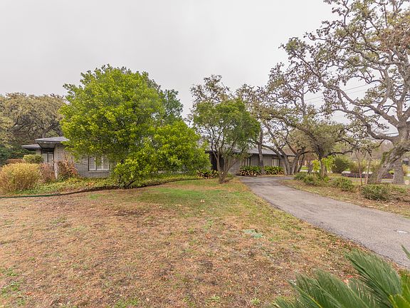 4th image of 217 Prinz Dr