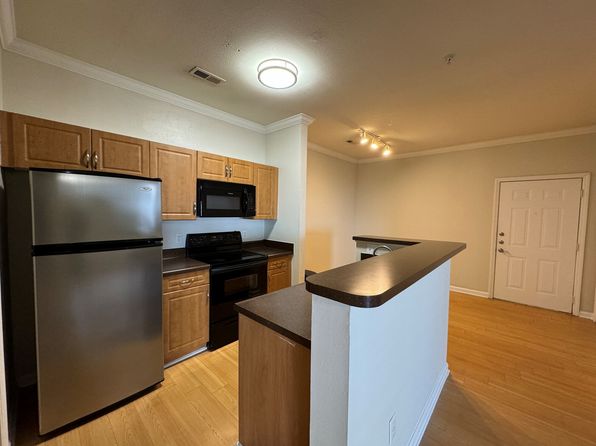 8110 Providence Court Ln #303