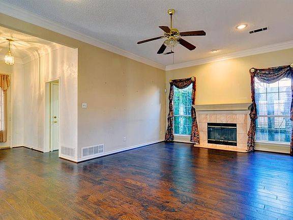 3rd image of 4907 Kesler Dr