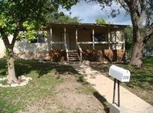 229 Frederick Dr, Kerrville, TX 78028