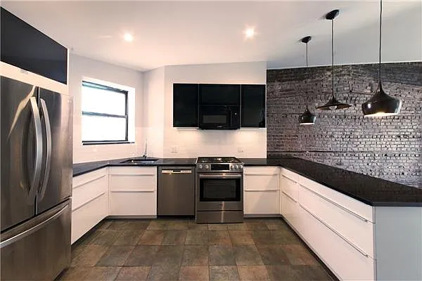 Rented by Maison International | media 32