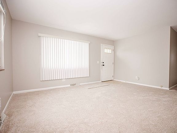3rd image of 2615 Lima Ave