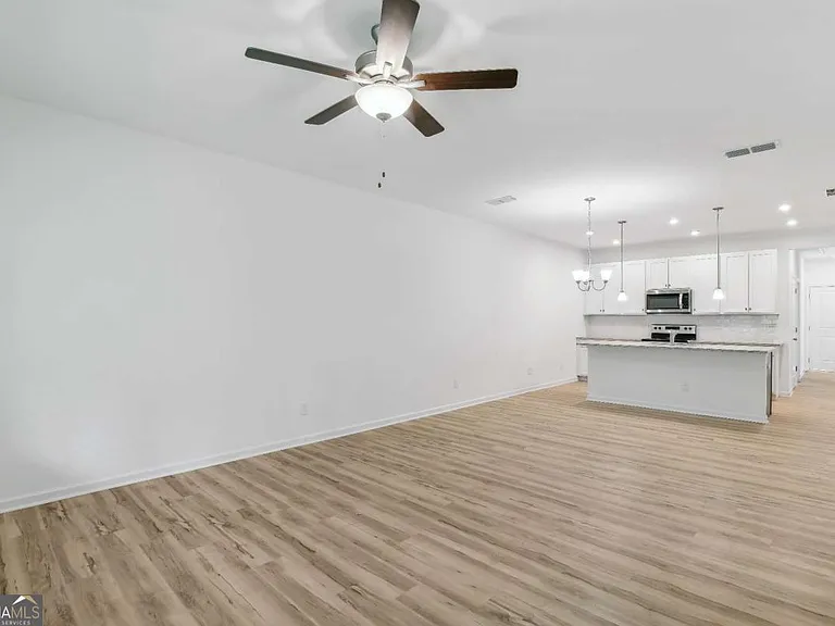 1721 Tolstoy Ln #1721 — Photo 11