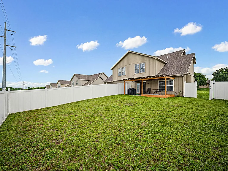 2803 Elm Creek Dr — Photo 35