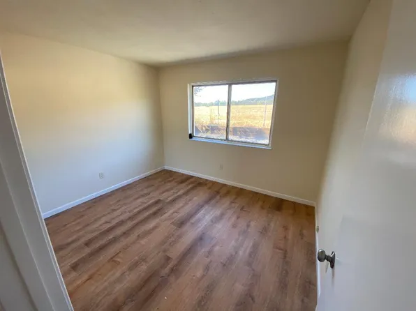 1548 Gladstone Way, Rohnert Park, CA 94928