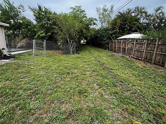 3rd image of 60 NW 120th Ter