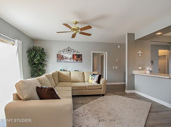 3rd image of 3901 Thistledown Ct