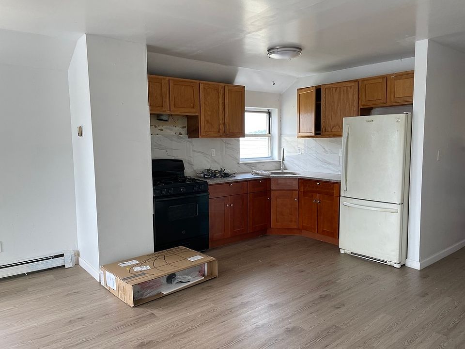 1st image of 51-09 70th St #3