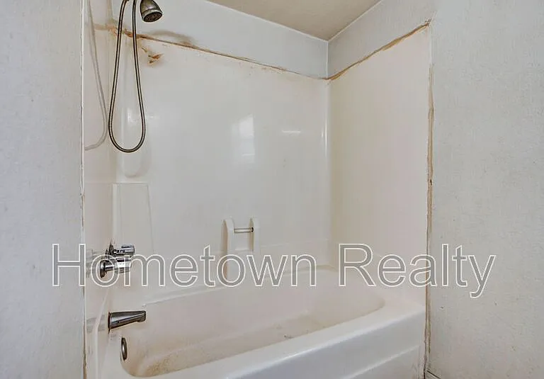 1109 NE 5th Ter — Photo 19