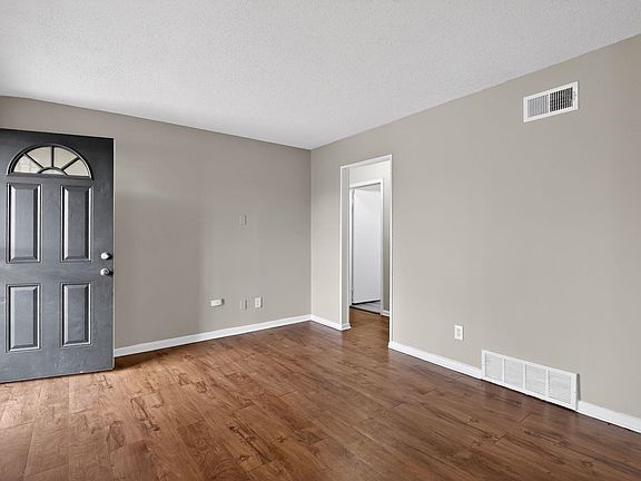 4th image of 2166 Cassie Ave