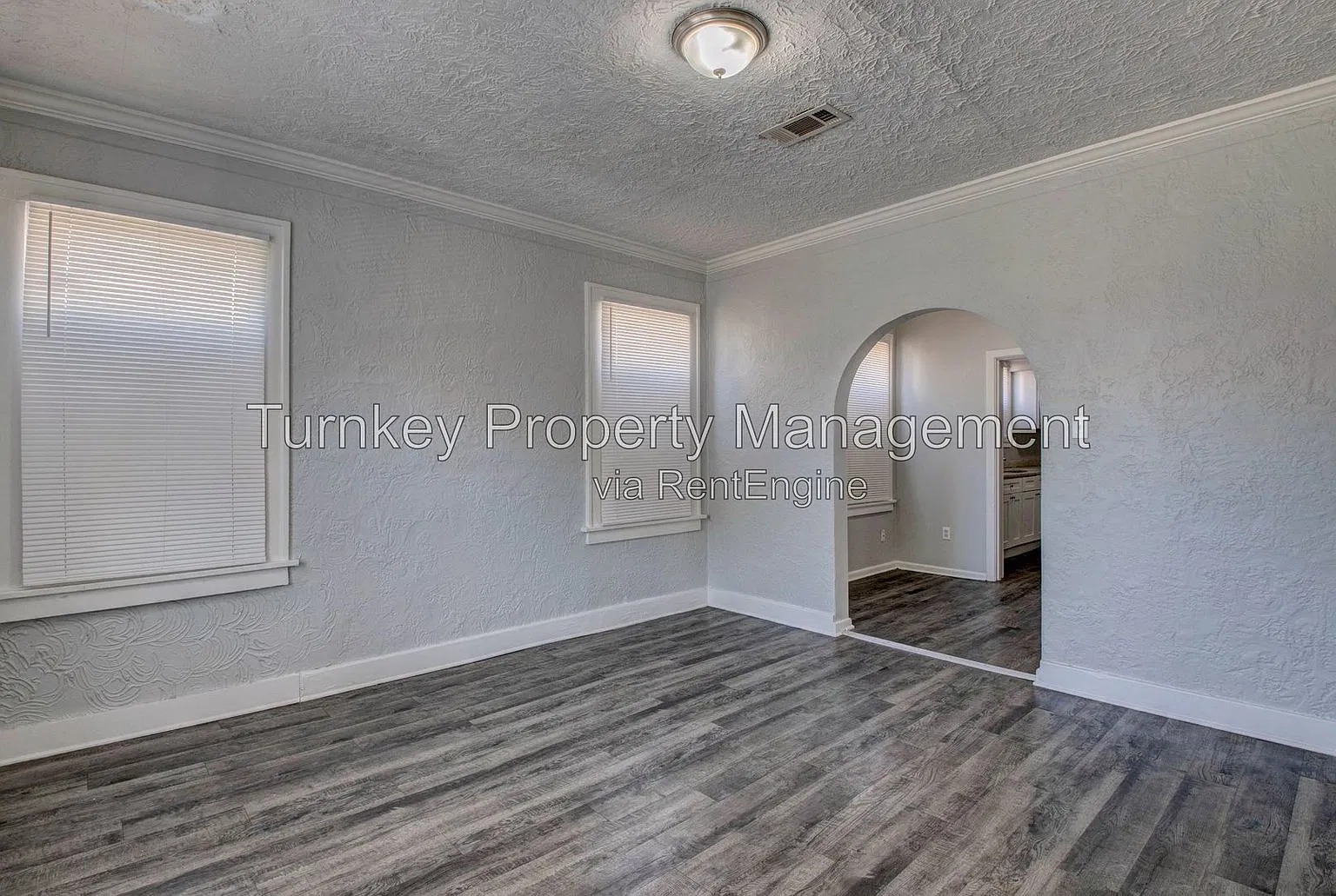2 bed, 1.0 bath, 1320 sqft, $1,095 — Photo 4