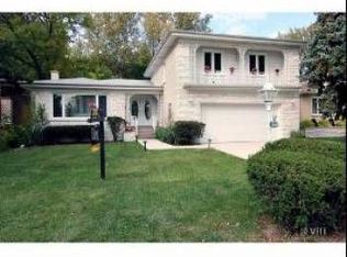 7004 N Lexington Ln, Niles, IL 60714