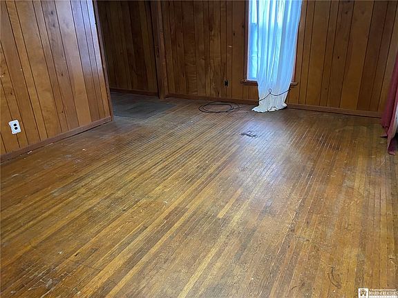 2nd image of 102 Friendship St
