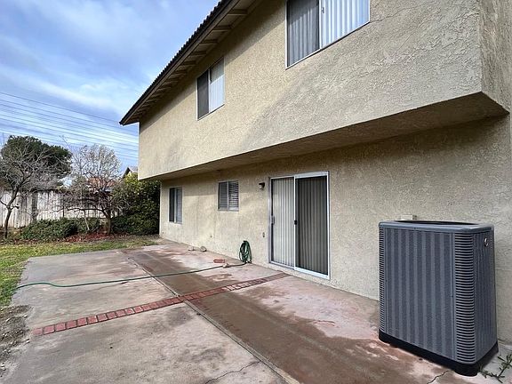 4th image of 25961 Gardner St