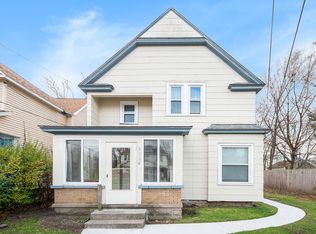 1004 Temple St SE, Grand Rapids, MI