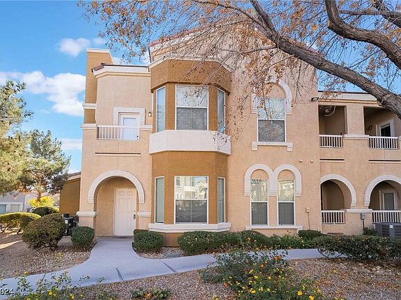 3rd image of 9975 Peace Way Unit 1053