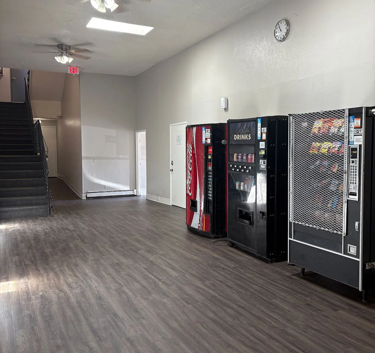 Prospect Pointe Apartments — Photo 4