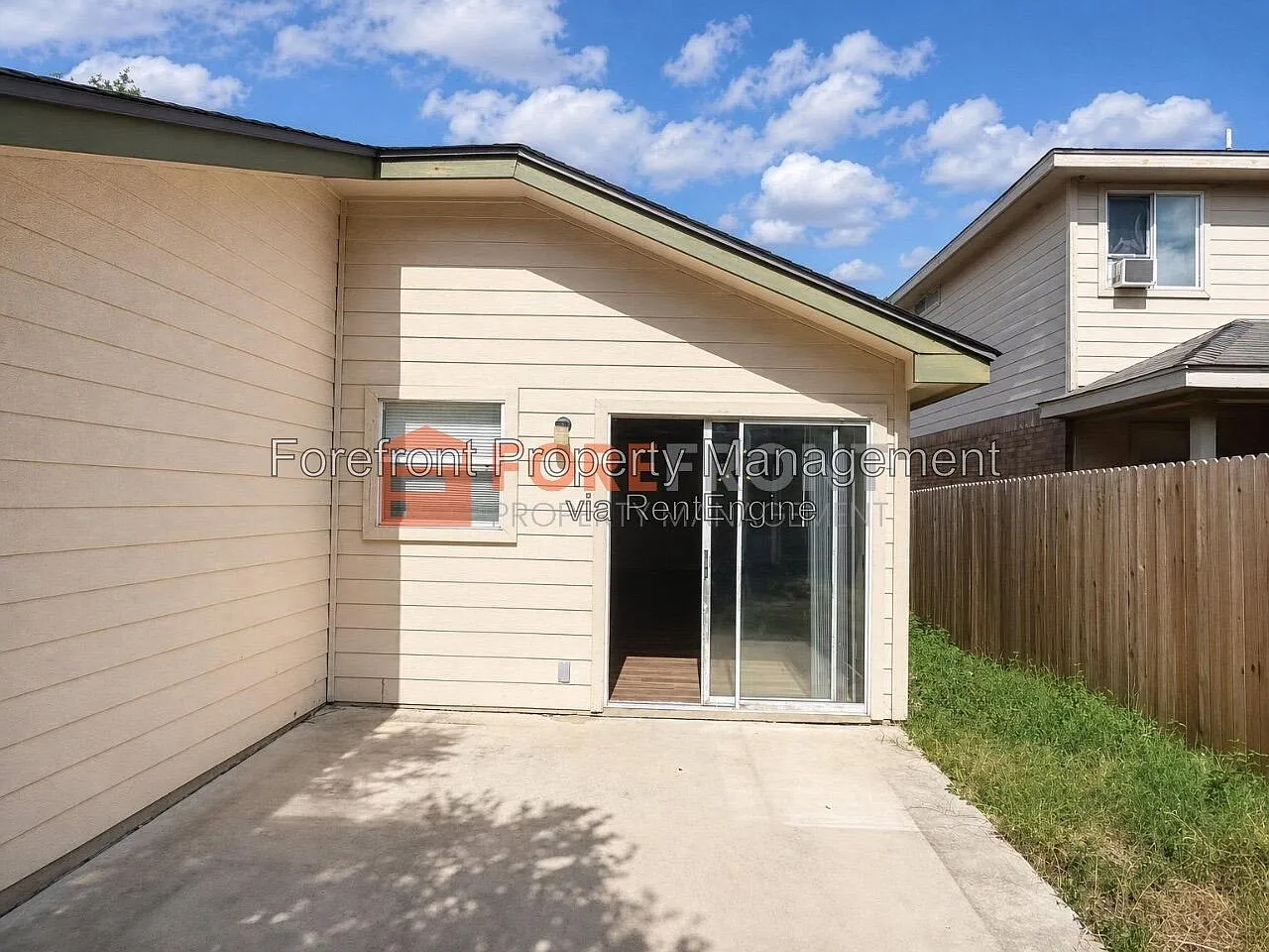 3 bed, 2.0 bath, $1,800 — Photo 2