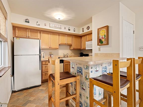 5th image of 35 76th St W #Sea