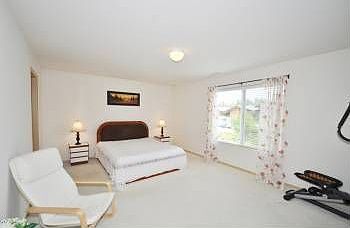 4th image of 22724 NE Fern Reach Cir