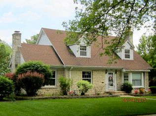 160 Ingleside Ave, Aurora, IL 60506